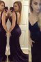 Meerjungfrau Stil V-Ausschnitt Sweep Zug Normale Taille Ballkleid ohne Ärmeln