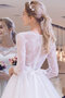Outdoor Faszinierend Satin Brautkleid mit Gürtel mit Bordüre