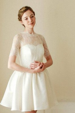 Satin A-Line Kurze Ärmeln Brautkleid ohne Ärmeln mit Bordüre