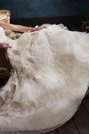 Ärmelloses Natürliche Taile Sweep Zug Herz-Ausschnitt Duchesse-Linie Brautkleid