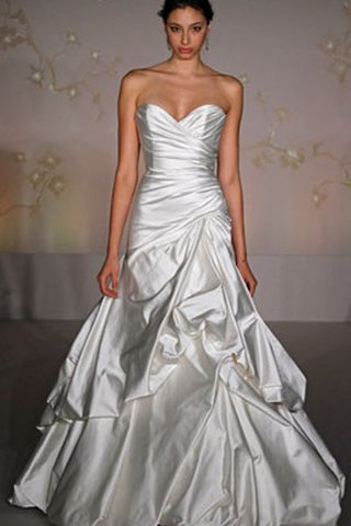 Duchesse-Linie Tiefe Taile Luxus Brautkleid mit Pick-Ups ohne Ärmeln