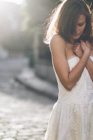 Perlenbesetztes Schulterfrei Spitze Brautkleid mit Bordüre mit Applikation