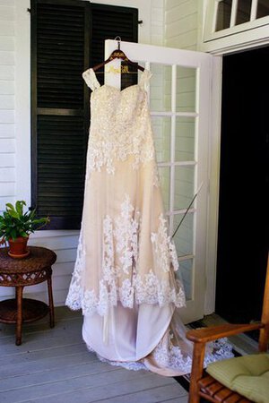 Queen Anne Spitze Romantisches Extravagantes Brautkleid mit gekappten Ärmeln