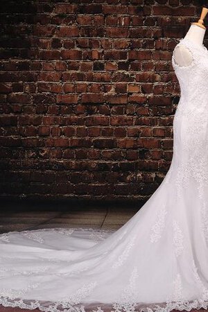 Paillette Schaufel-Ausschnitt Paillettenbesetztes Satin Brautkleid aus Spitze