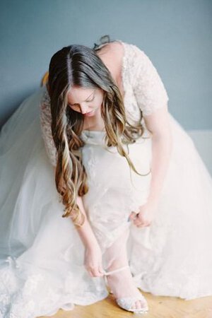 Klassisches Übergröße A-Line Extravagantes Brautkleid mit Bordüre