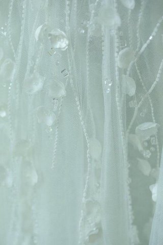 Schlüsselloch Rücken Reißverschluss Bodenlanges Brautkleid mit Blume mit Bordüre