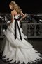 A-Line Organza Anständiges Brautkleid mit Schleife mit Bordüre