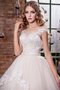 Duchesse-Linie Tüll Konservatives Brautkleid mit Knöpfen mit Applike