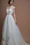 Sweep Train Organza A-Line Bodenlanges Brautkleid mit V-Ausschnitt