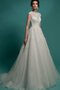 A Linie Perlenbesetztes Extravagantes Brautkleid mit Sweep zug aus Tüll