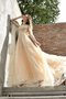 Sweep Train Garten Glamourös Ausgefallenes Brautkleid mit Juwel Ausschnitt