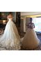 Kurze Ärmeln Paillettenbesetztes Sexy Schwingendes Brautkleid mit Applikation