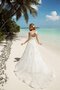 Bateau Konservatives Extravagantes Brautkleid mit gekappten Ärmeln mit Bordüre