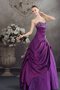 Herz-Ausschnitt Pick-Ups Quinceanera Kleid mit Stickerei mit Applikation