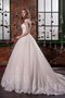 Duchesse-Linie Tüll Konservatives Brautkleid mit Knöpfen mit Applike