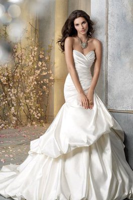 Duchesse-Linie Tiefe Taile Luxus Brautkleid mit Pick-Ups ohne Ärmeln