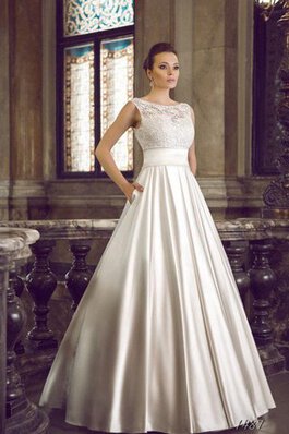 A-Line Bodenlanges Romantisches Extravagantes Brautkleid mit Plissierungen