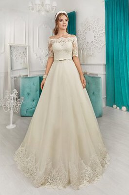 Schulterfrei A-Line Spitze Halbe Ärmeln Brautkleid mit Applike