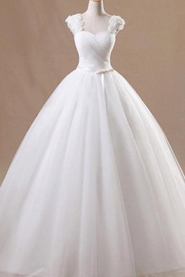 Graziös Bodenlanges Romantisches Brautkleid mit Rüschen mit Drapierung