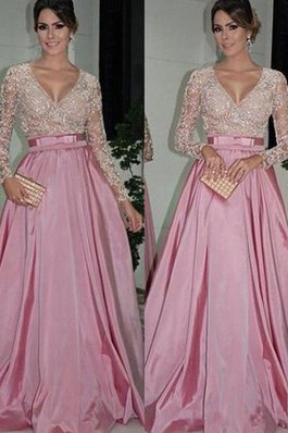 Lange Ärmeln Prinzessin Junoesque Abendkleid mit Reißverschluss mit Bordüre