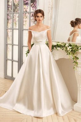 A-Line Bodenlanges Romantisches Brautkleid mit Schleife mit Gürtel