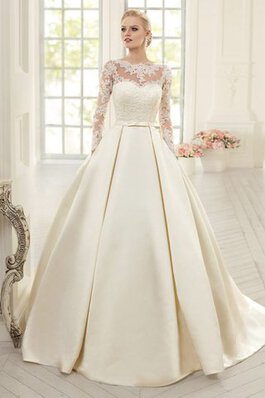 Satin Duchesse-Linie Juwel Ausschnitt Brautkleid mit Applikation mit Gericht Schleppe
