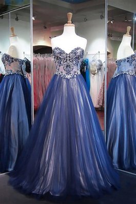 Halle Exquisit Anständiges Glamouröses Bodenlanges Ballkleid