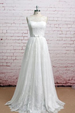 Bodenlanges Elegantes Anständiges Brautkleid mit Bordüre mit Schlüsselloch Rücken
