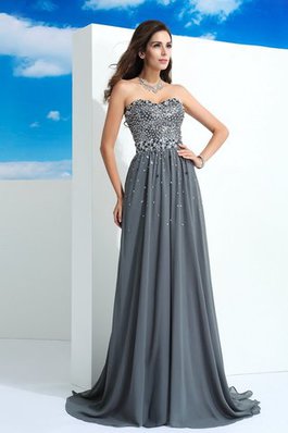 Herz-Ausschnitt Perlenbesetztes Sweep Zug Natürliche Taile Ballkleid aus Chiffon