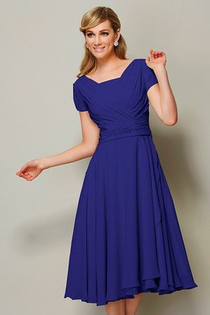 Kurze Ärmeln Normale Taille Chiffon Enges Brautjungfernkleid mit Rüschen