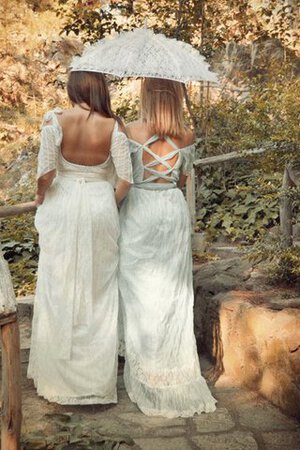 Empire Taille A-Line Schulterfrei Brautkleid mit offenen Rücken mit gekappten Ärmeln