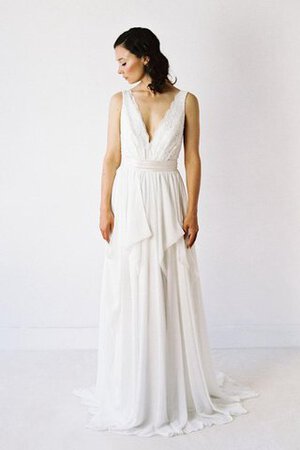 Prächtiges Tiefer V-Ausschnitt Brautkleid mit Bordüre mit Schleife