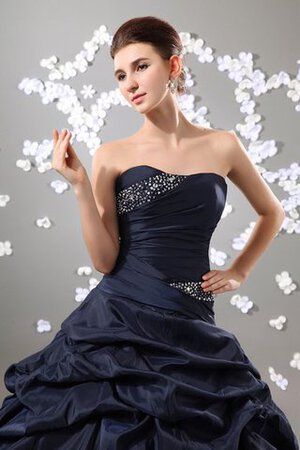 Pick-Ups Duchesse-Linie Taft Quinceanera Kleid mit Rüschen ohne Träger