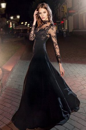 A Linie Klassisches Drapiertes Extravagantes Ballkleid mit Applike