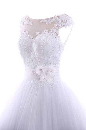 Perlenbesetztes Etui Ausgefallenes Luxus Brautkleid mit Kristall Blumen Pin