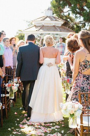 Ewiges Beach Stil Ärmellos Brautkleid mit Kristall mit Bordüre