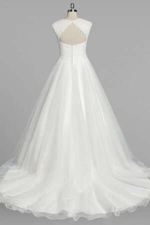 A Linie Normale Taille Gericht Schleppe Brautkleid aus Organza mit Queen Anne Ausschnitt