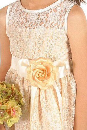 Ärmelloses A-Line Blumenmädchenkleid mit Bordüre mit Gürtel