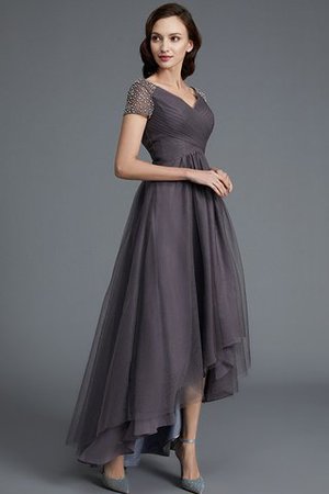 Kurze Ärmeln Prinzessin Tüll A-Line Brautmutterkleid mit V-Ausschnitt