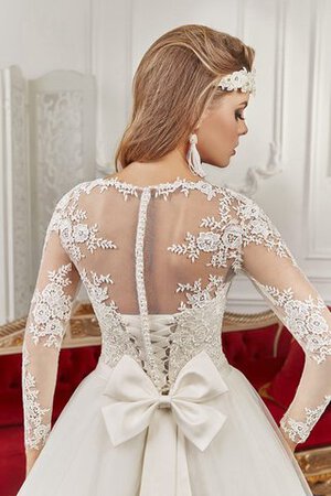 A Linie Luxus Konservatives Brautkleid mit Applikation mit Schmetterlingsknoten