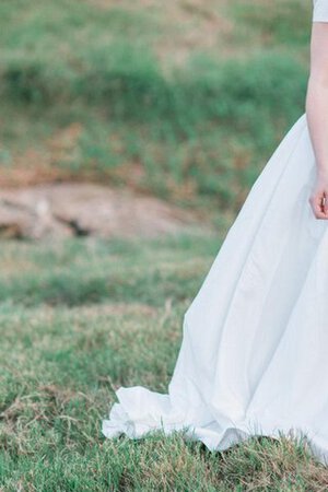 Taft Normale Taille A-Line Brautkleid mit Rüschen mit Plissierungen