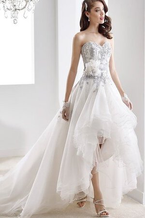 Geschichtes Tüll Sexy Brautkleid mit Gürtel mit Rüschen