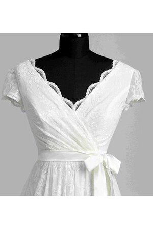 Kurze Ärmeln Reißverschluss Schlichtes Romantisches Brautkleid mit gekappten Ärmeln