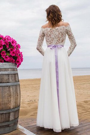 Beach Stil Spitze Brautkleid mit Knöpfen mit Schmetterlingsknoten