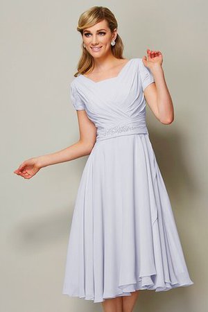 Kurze Ärmeln Normale Taille Chiffon Enges Brautjungfernkleid mit Rüschen