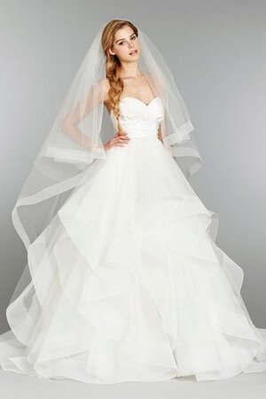 Geschichtes A-Linie Gerüschtes Bodenlanges Brautkleid aus Organza