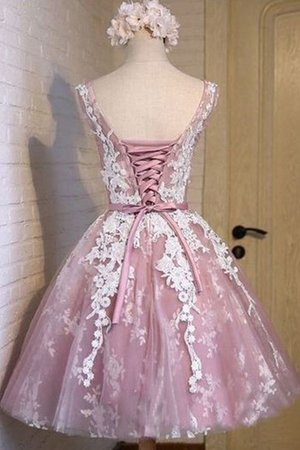 Auffallend Prinzessin Ärmelloses Abiballkleid mit Applikation aus Tüll