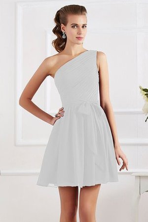 Ein Schulterfreies Chiffon A-Line Mini Brautjungfernkleid ohne Ärmeln