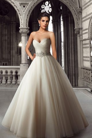 Organza Natürliche Taile Ärmelloses Trägerlos Brautkleid mit Plissierungen