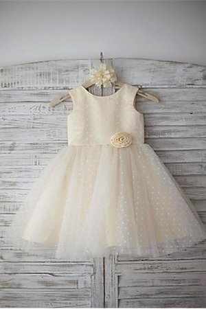 Normale Taille Tüll Prinzessin Bodenlanges Blumenmädchenkleid ohne Ärmeln